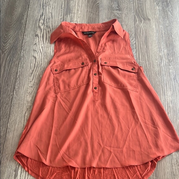 Rock & Republic Orange Sleeveless Asymmetrical Polo Blouse - Picture 1 of 7